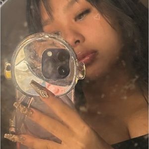 Meet your Posher, Linda